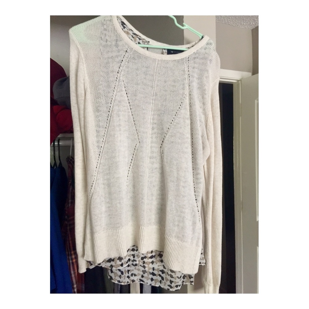 FREE SHIPPING 🎉NWT AB STUDIO sweater